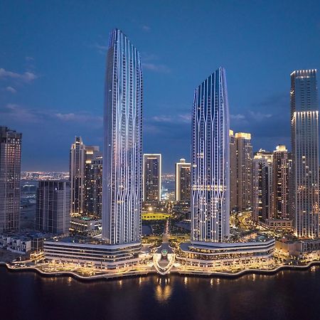 迪拜 Address Creek Harbour酒店 外观 照片 The complex at night